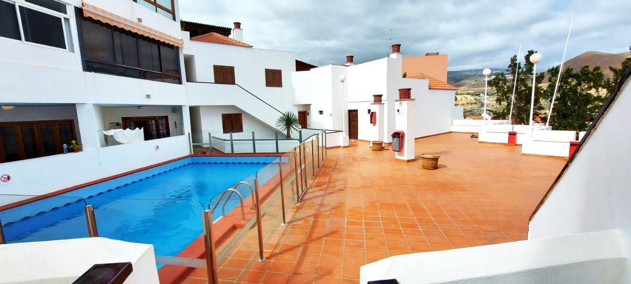 Los Cristianos Apartment, 1 Bedroom Wifi Free & Big Terrace Eksteriør billede
