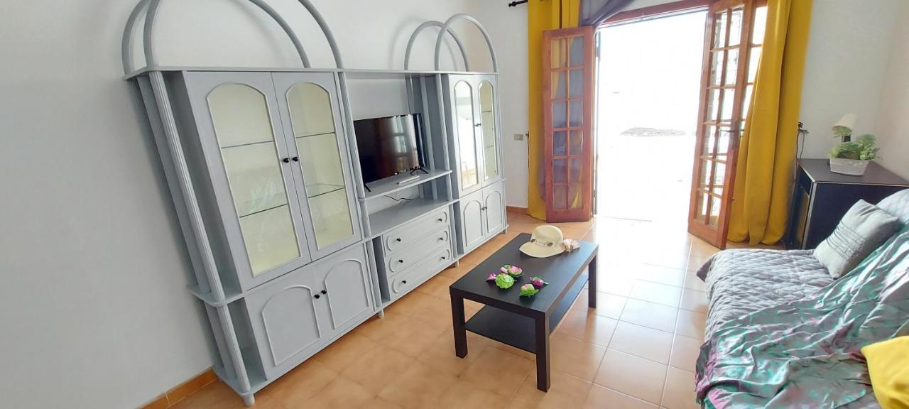 Los Cristianos Apartment, 1 Bedroom Wifi Free & Big Terrace Eksteriør billede