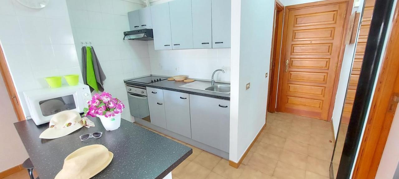 Los Cristianos Apartment, 1 Bedroom Wifi Free & Big Terrace Eksteriør billede