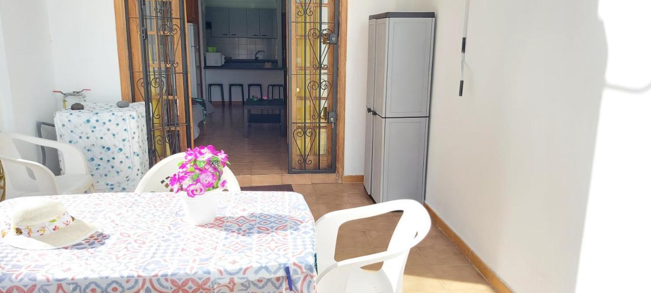 Los Cristianos Apartment, 1 Bedroom Wifi Free & Big Terrace Eksteriør billede
